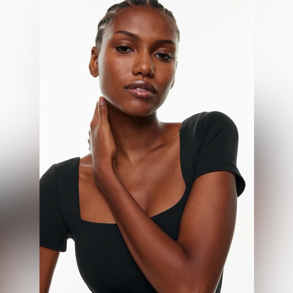 Aritzia babaton contour square neck - Picture 2 of 7